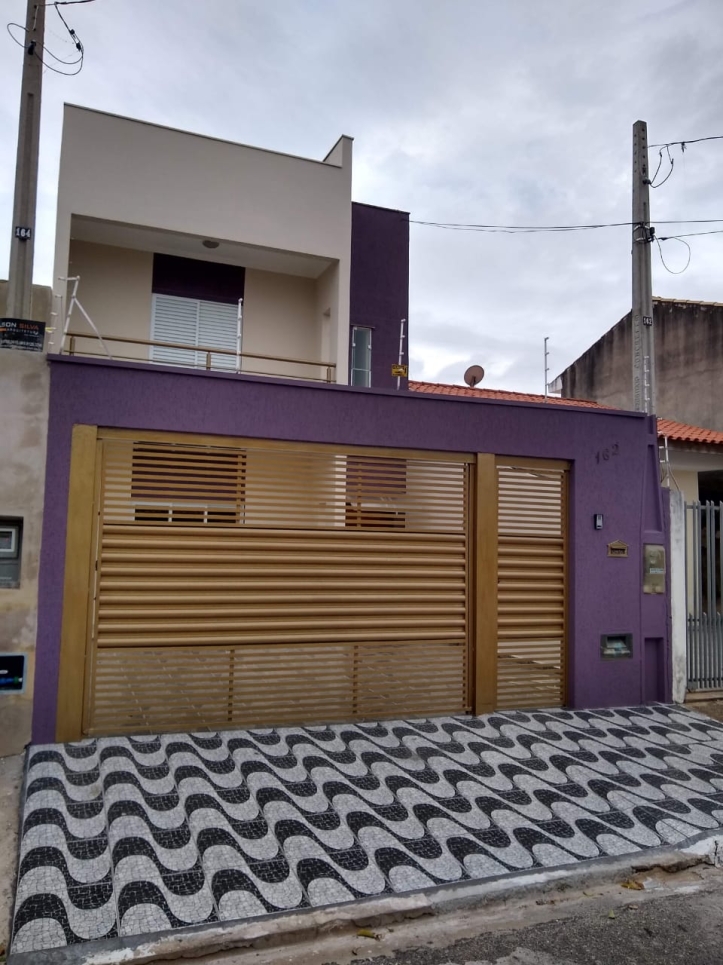 Sobrado à venda com 2 quartos, 185m² - Foto 1