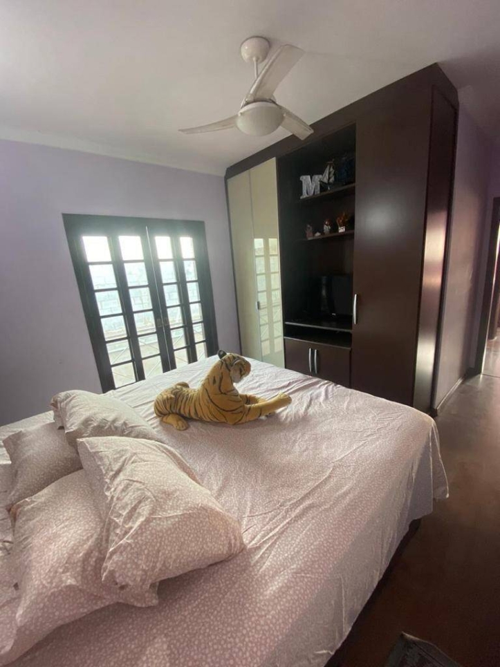 Casa à venda com 4 quartos, 185m² - Foto 3