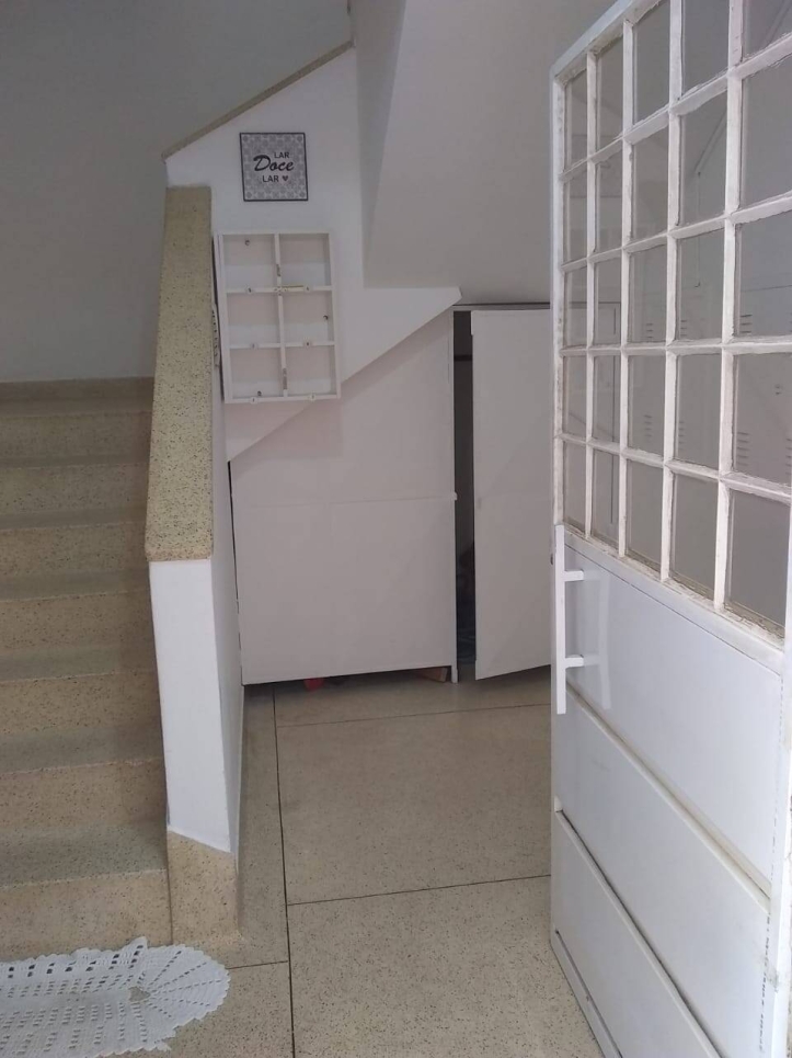 Apartamento à venda com 3 quartos, 90m² - Foto 2