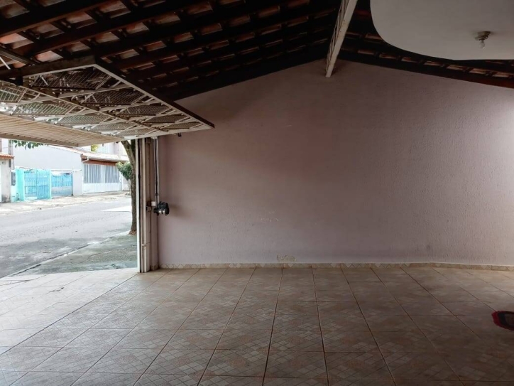 Casa à venda com 3 quartos, 150m² - Foto 2