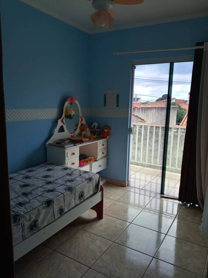 Casa à venda com 3 quartos, 150m² - Foto 14