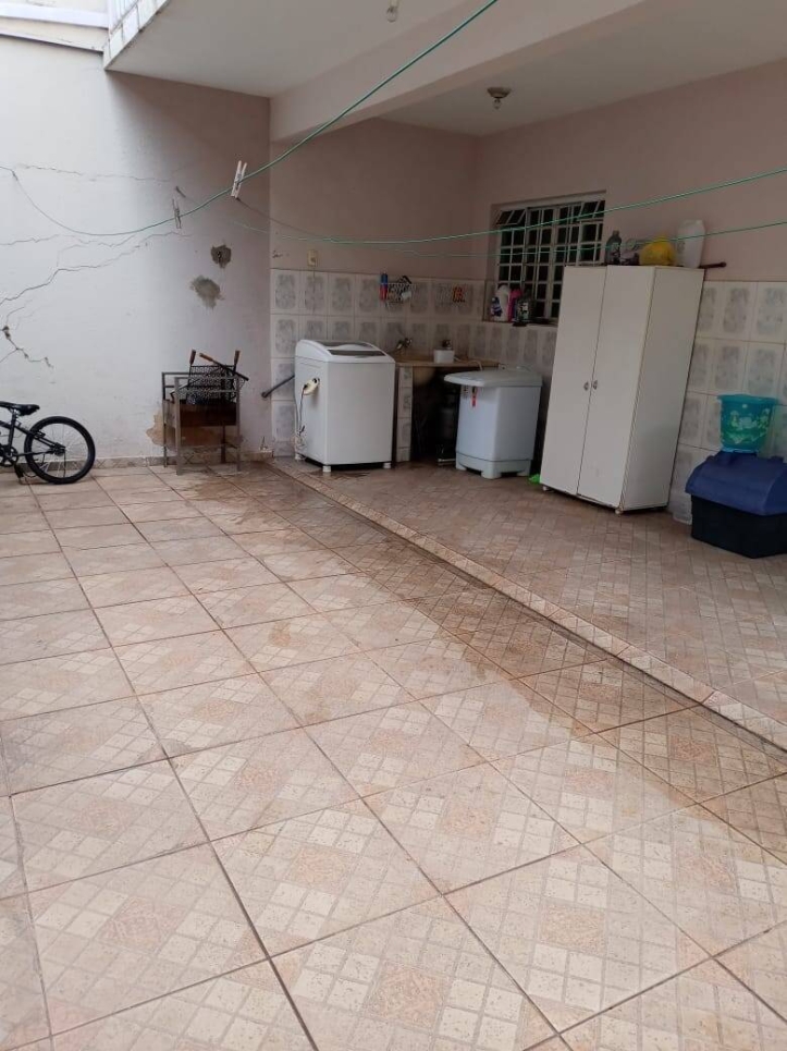 Casa à venda com 3 quartos, 150m² - Foto 27