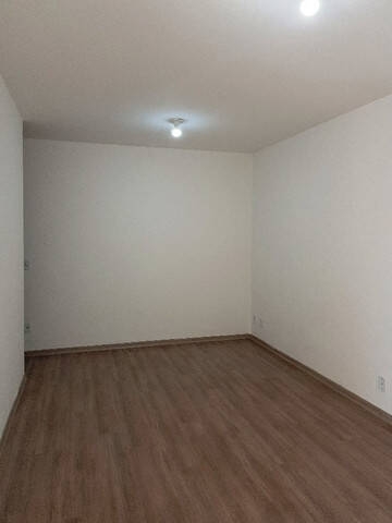 Apartamento à venda com 3 quartos, 72m² - Foto 2