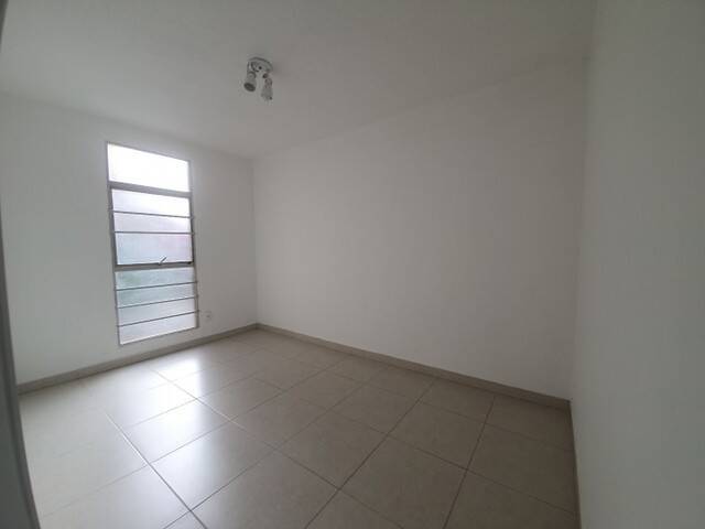 Apartamento à venda com 2 quartos, 45m² - Foto 11