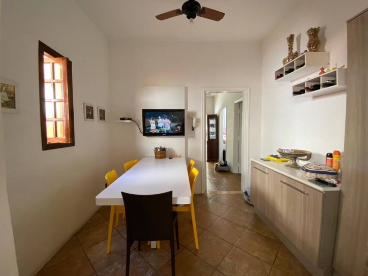 Casa de Condomínio à venda com 3 quartos, 250m² - Foto 6