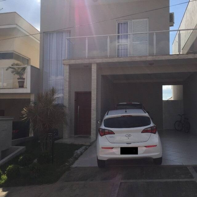 Casa à venda com 3 quartos, 200m² - Foto 1