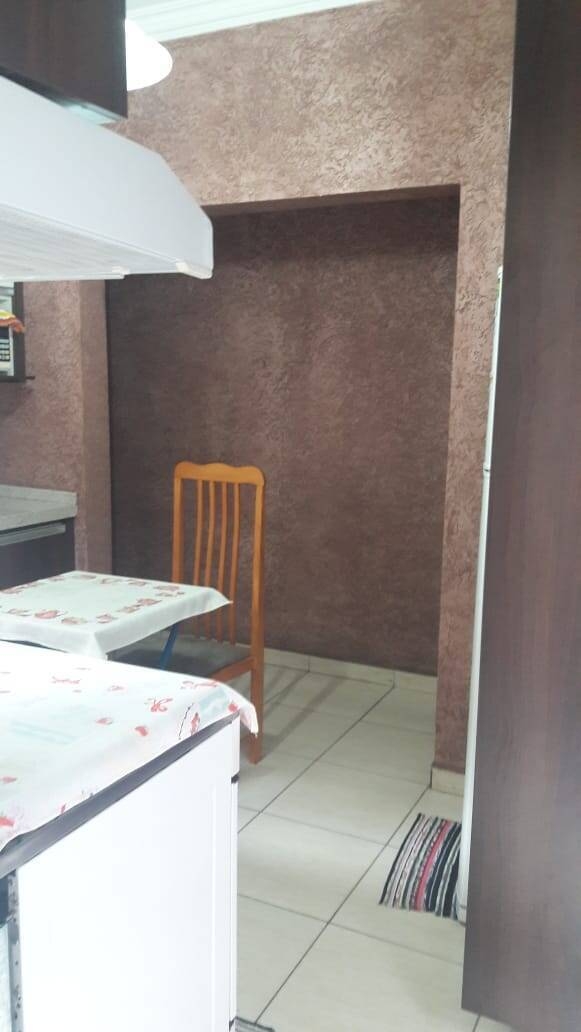 Casa à venda com 2 quartos, 100m² - Foto 10