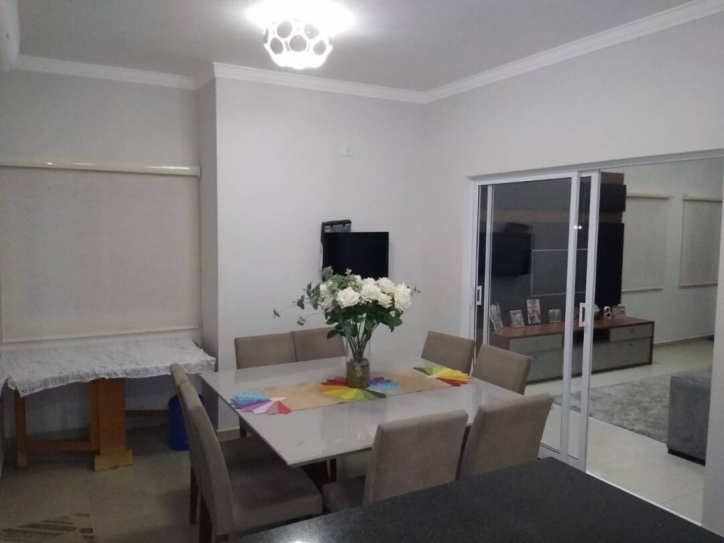 Casa de Condomínio à venda com 3 quartos, 140m² - Foto 3