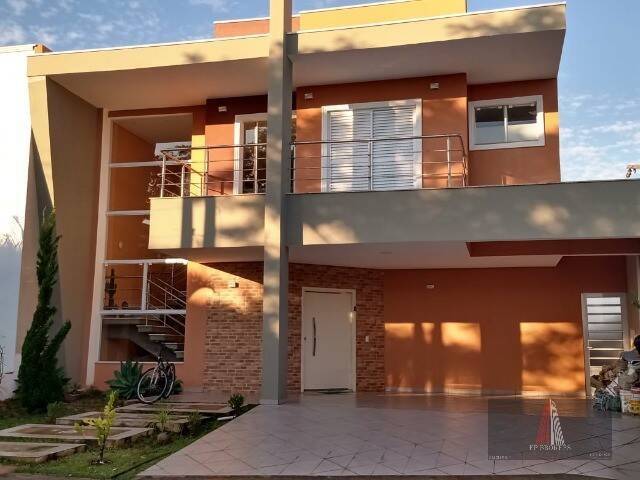 Casa de Condomínio à venda com 3 quartos, 369m² - Foto 1