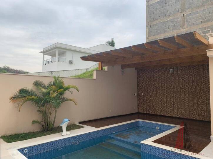 Casa de Condomínio à venda com 3 quartos, 280m² - Foto 1