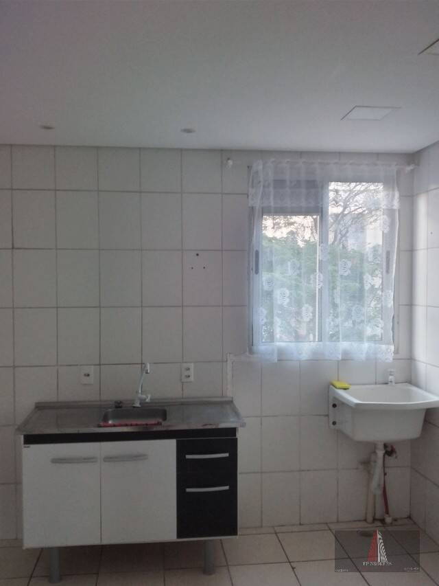 Apartamento à venda com 2 quartos, 48m² - Foto 3