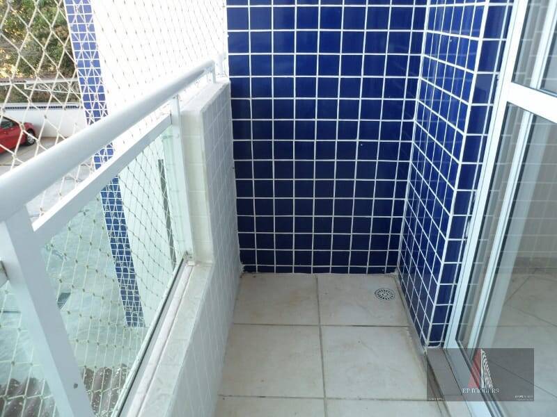 Apartamento à venda com 2 quartos, 63m² - Foto 1