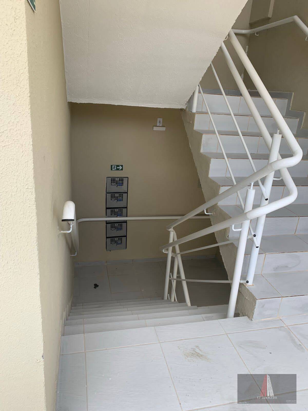 Apartamento à venda com 2 quartos, 85m² - Foto 3