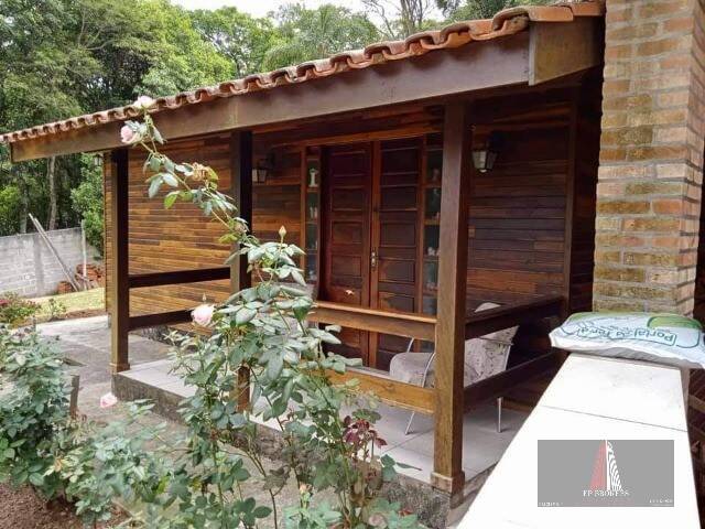 Fazenda à venda com 3 quartos, 1500m² - Foto 2