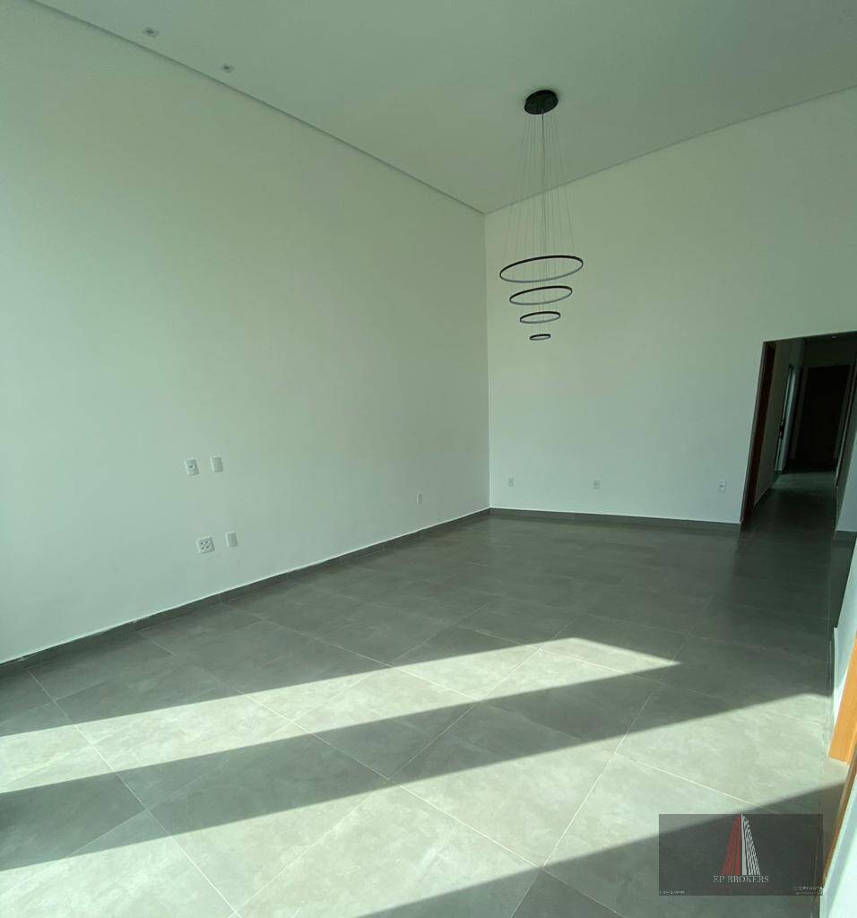 Casa à venda com 3 quartos, 122m² - Foto 3