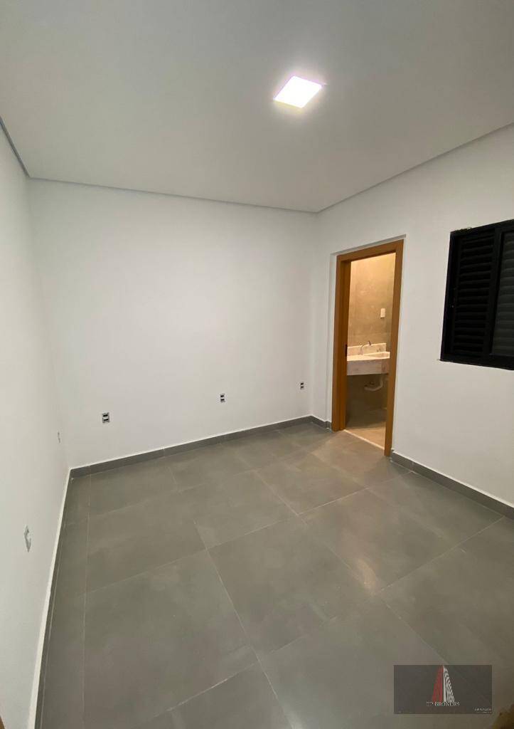 Casa à venda com 3 quartos, 122m² - Foto 18