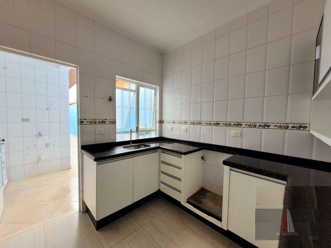 Casa à venda com 3 quartos, 100m² - Foto 8