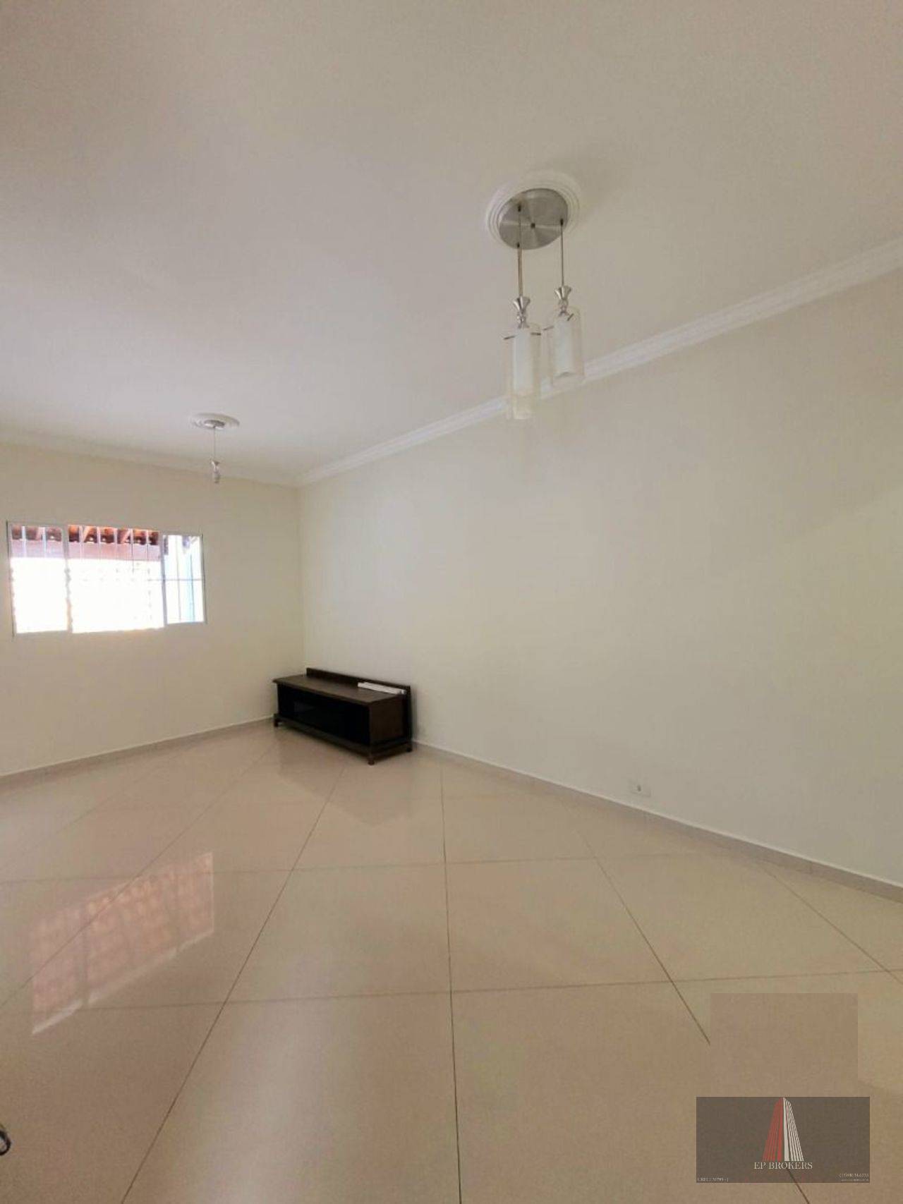 Casa à venda com 3 quartos, 100m² - Foto 5