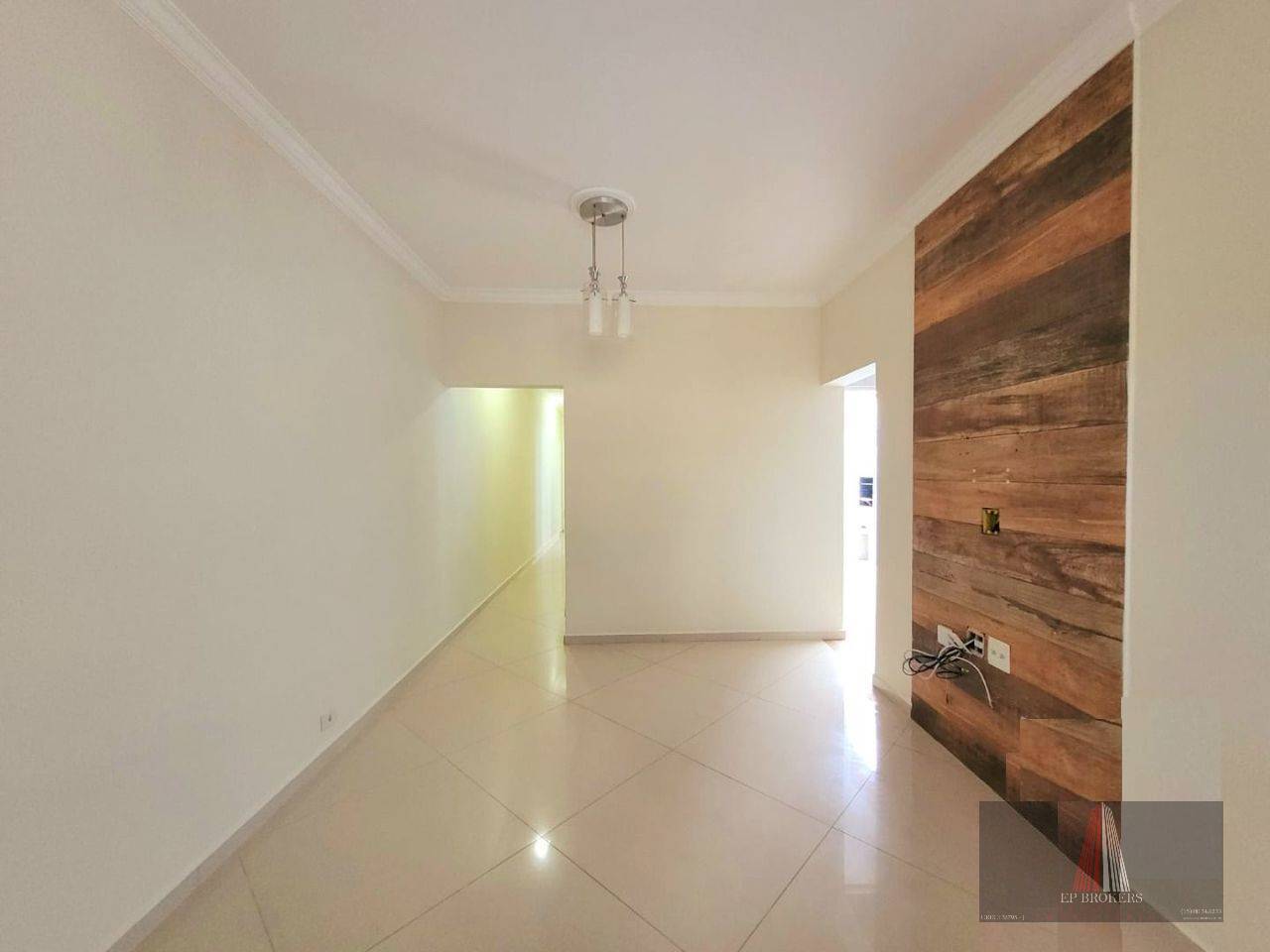 Casa à venda com 3 quartos, 100m² - Foto 3