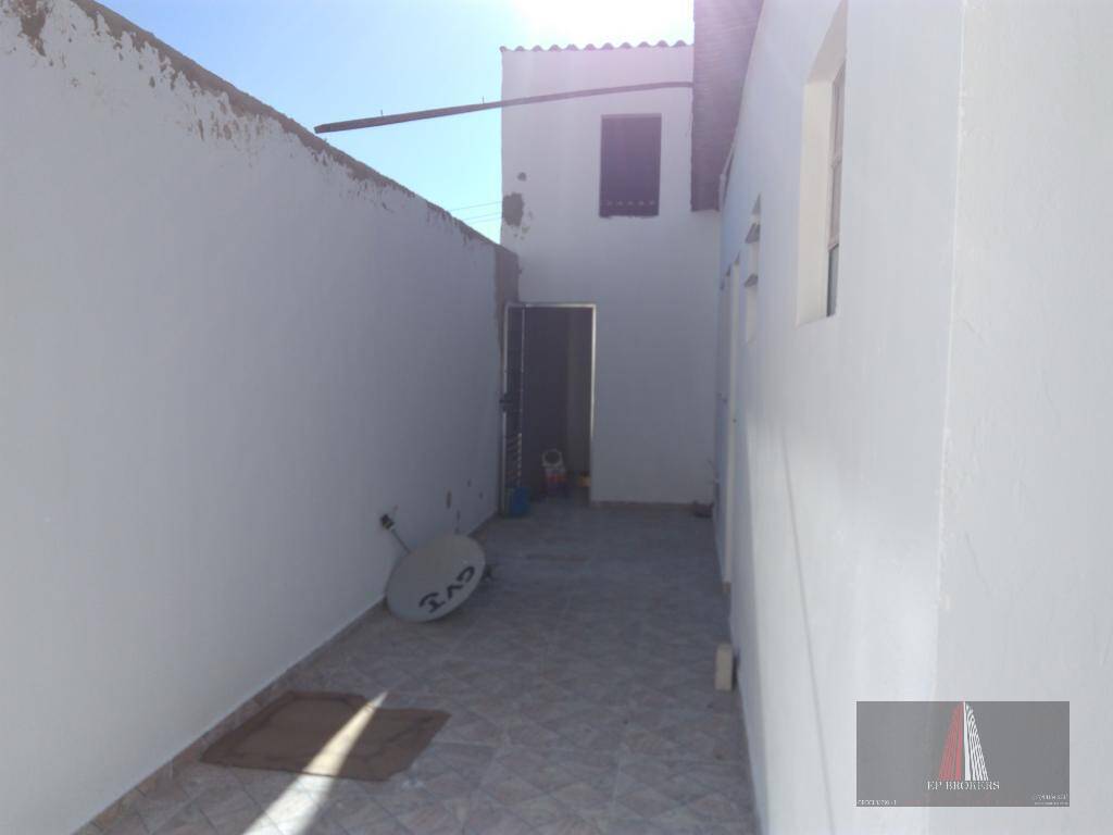 Casa à venda com 4 quartos, 198m² - Foto 8