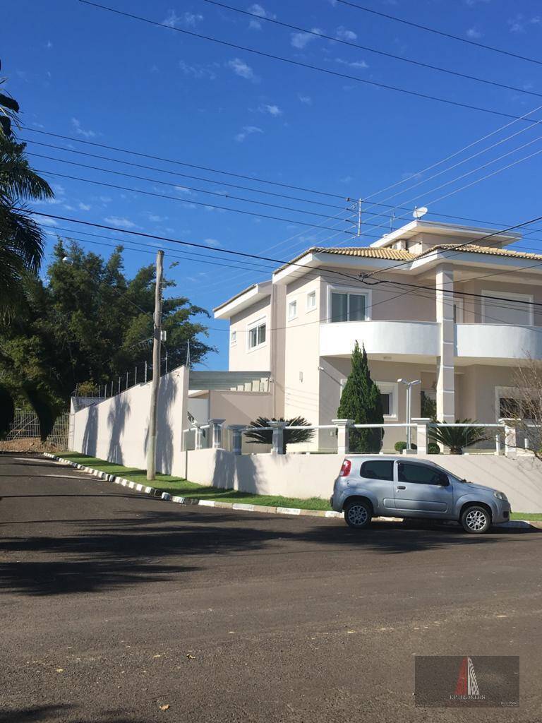 Casa à venda com 4 quartos, 440m² - Foto 3