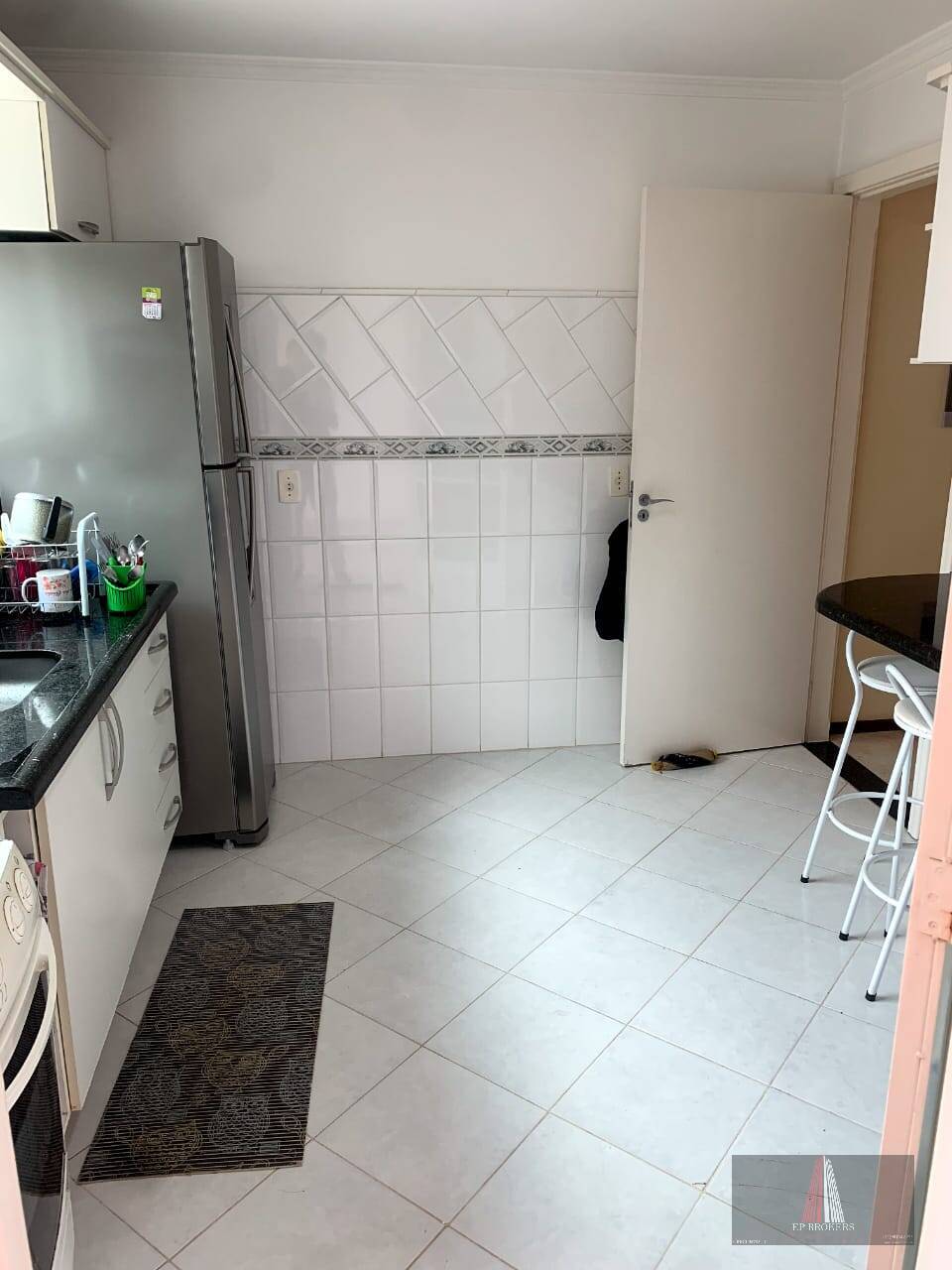 Casa à venda com 3 quartos, 150m² - Foto 4