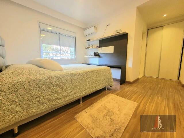 Apartamento à venda com 3 quartos, 123m² - Foto 11