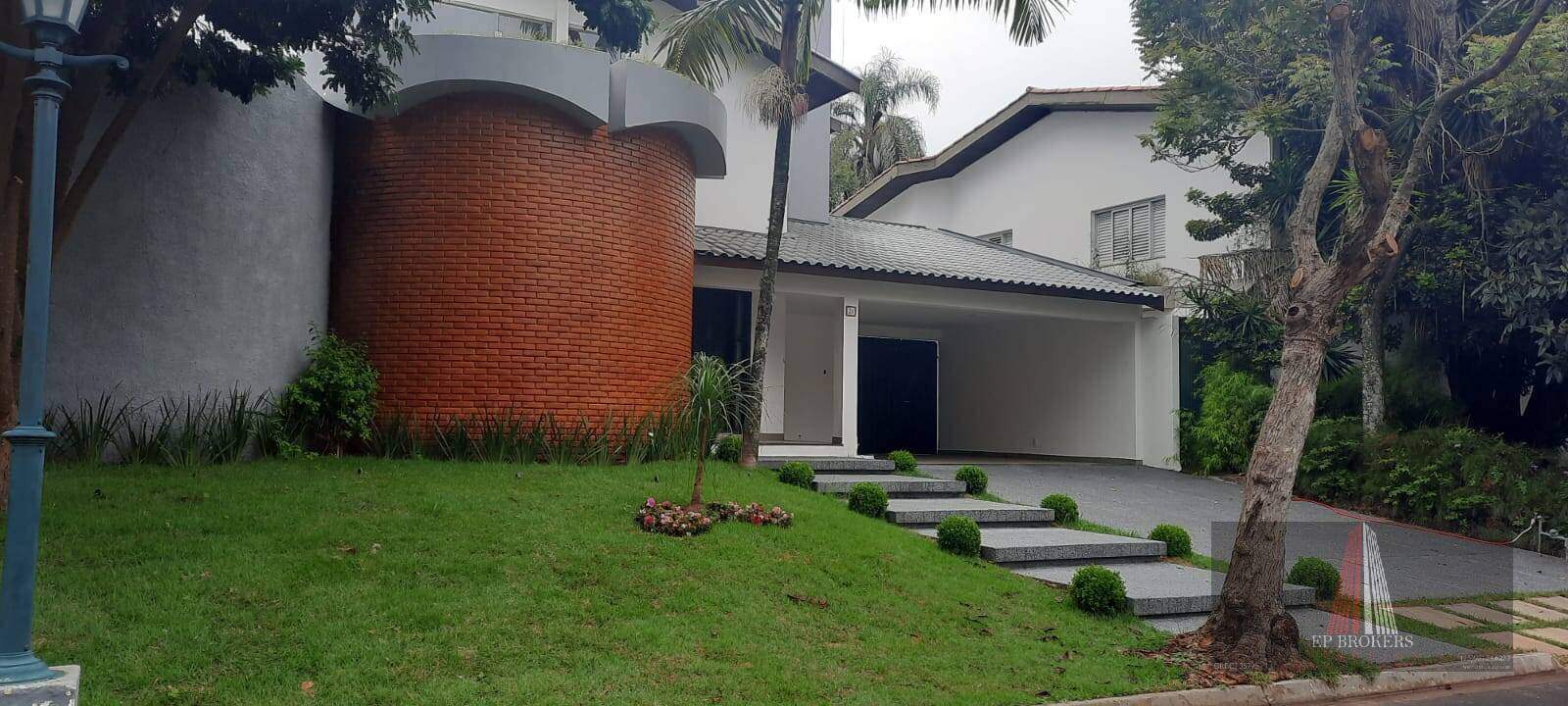 Casa de Condomínio à venda com 4 quartos, 504m² - Foto 2