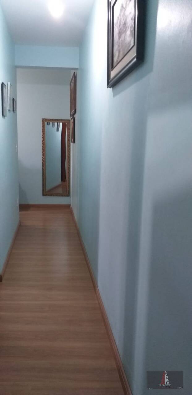 Casa à venda com 5 quartos, 300m² - Foto 9