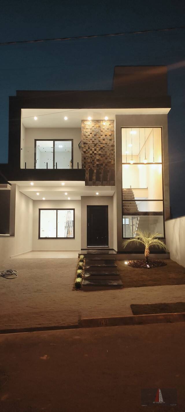 Casa de Condomínio à venda com 3 quartos, 213m² - Foto 1