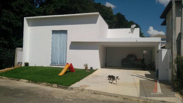 Casa de Condomínio à venda com 3 quartos, 170m² - Foto 2