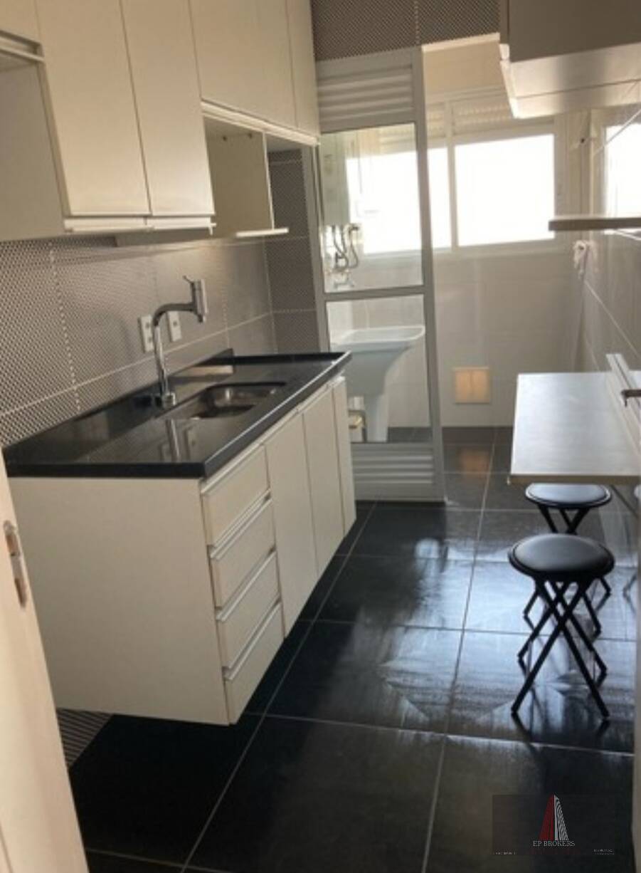 Apartamento à venda com 2 quartos, 68m² - Foto 7