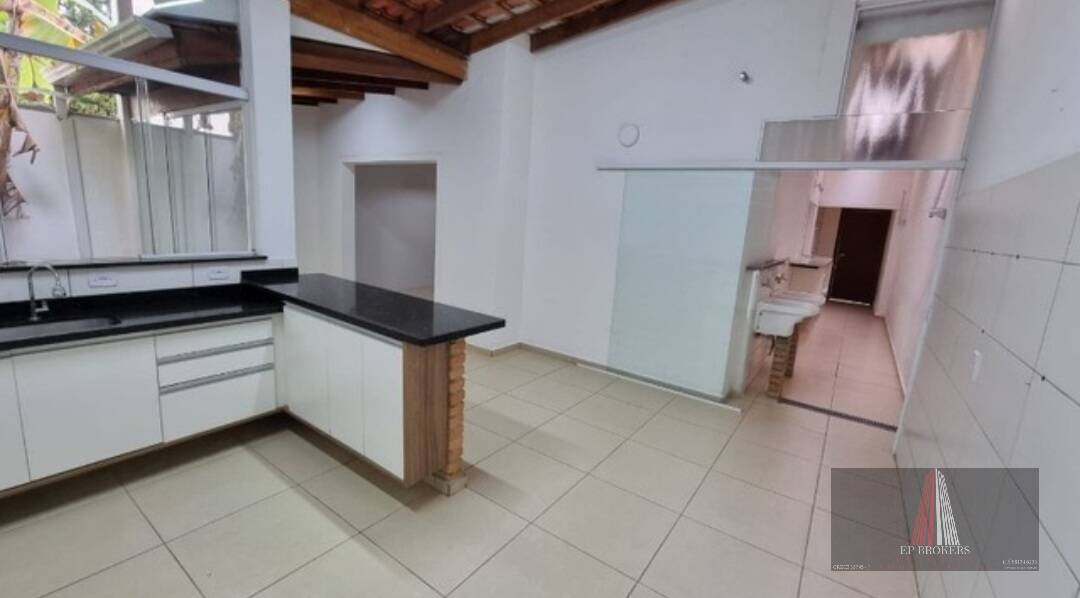 Casa de Condomínio à venda e aluguel com 4 quartos, 250m² - Foto 9