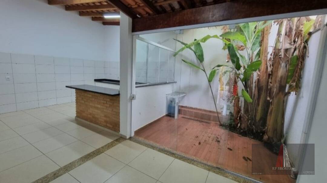 Casa de Condomínio à venda e aluguel com 4 quartos, 250m² - Foto 7