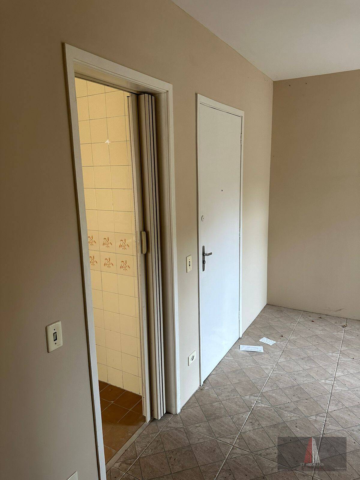 Apartamento à venda com 2 quartos, 45m² - Foto 9