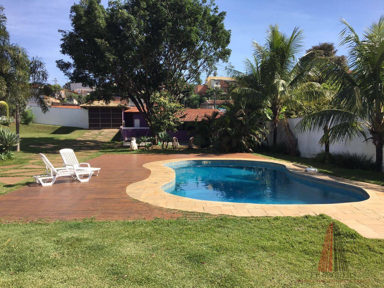 Casa à venda e aluguel com 10 quartos, 950m² - Foto 4