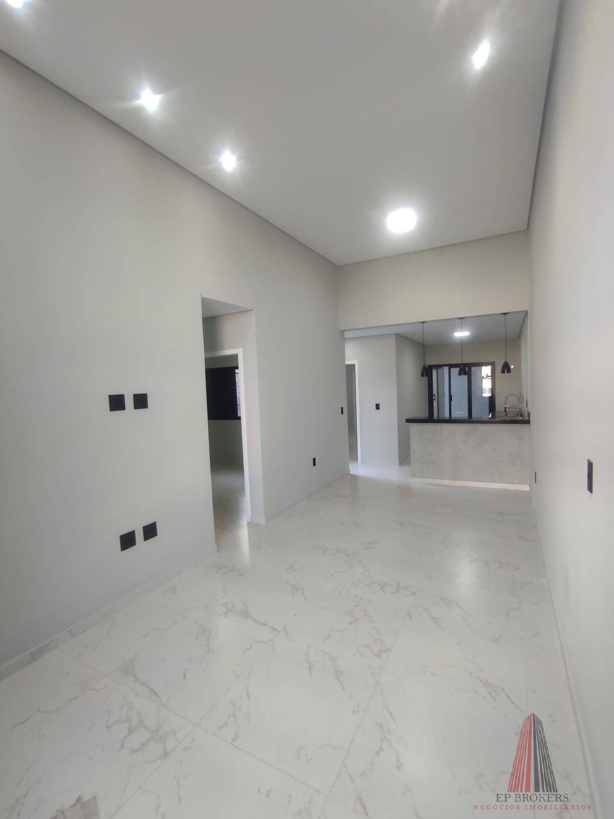 Casa à venda com 3 quartos, 122m² - Foto 3