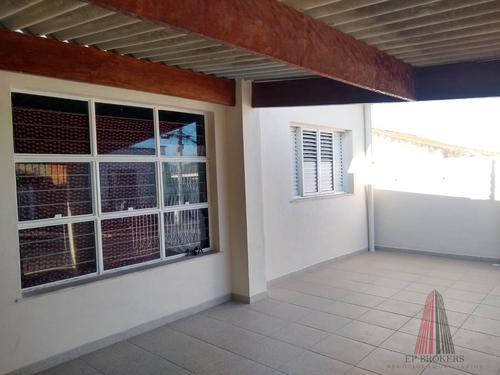 Casa à venda com 3 quartos, 156m² - Foto 3