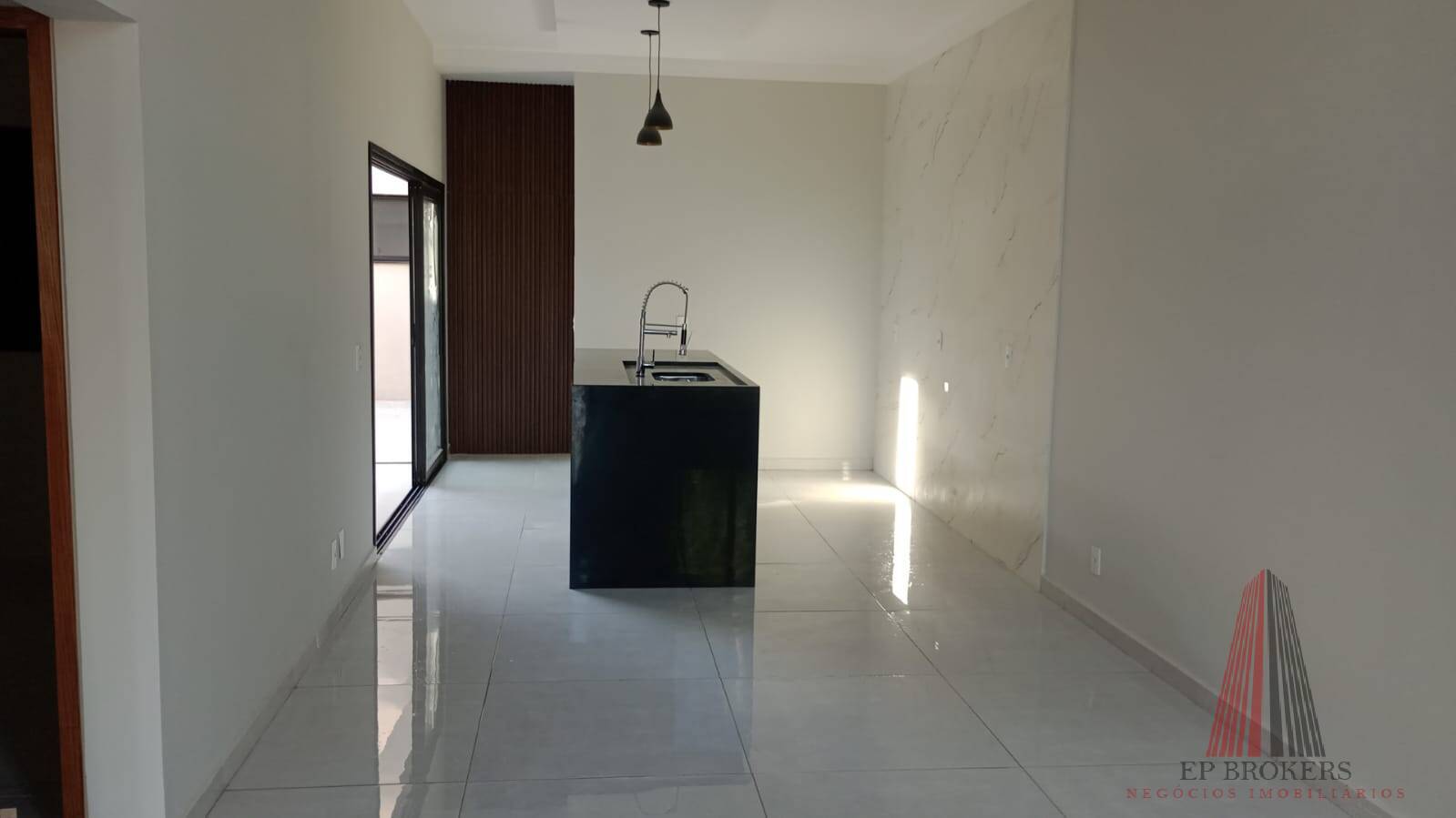 Casa à venda com 3 quartos, 102m² - Foto 3