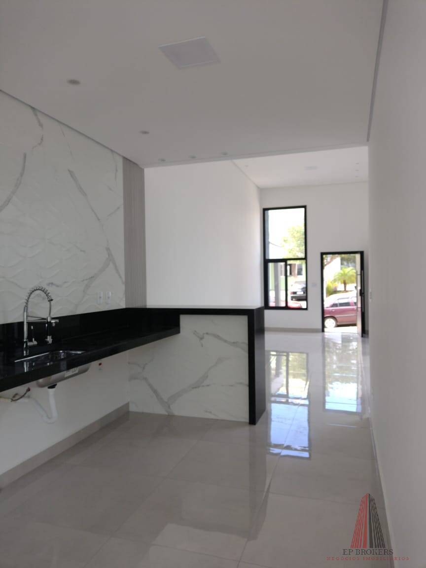 Casa à venda com 3 quartos, 98m² - Foto 5