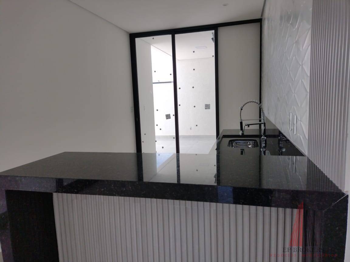 Casa à venda com 3 quartos, 98m² - Foto 7