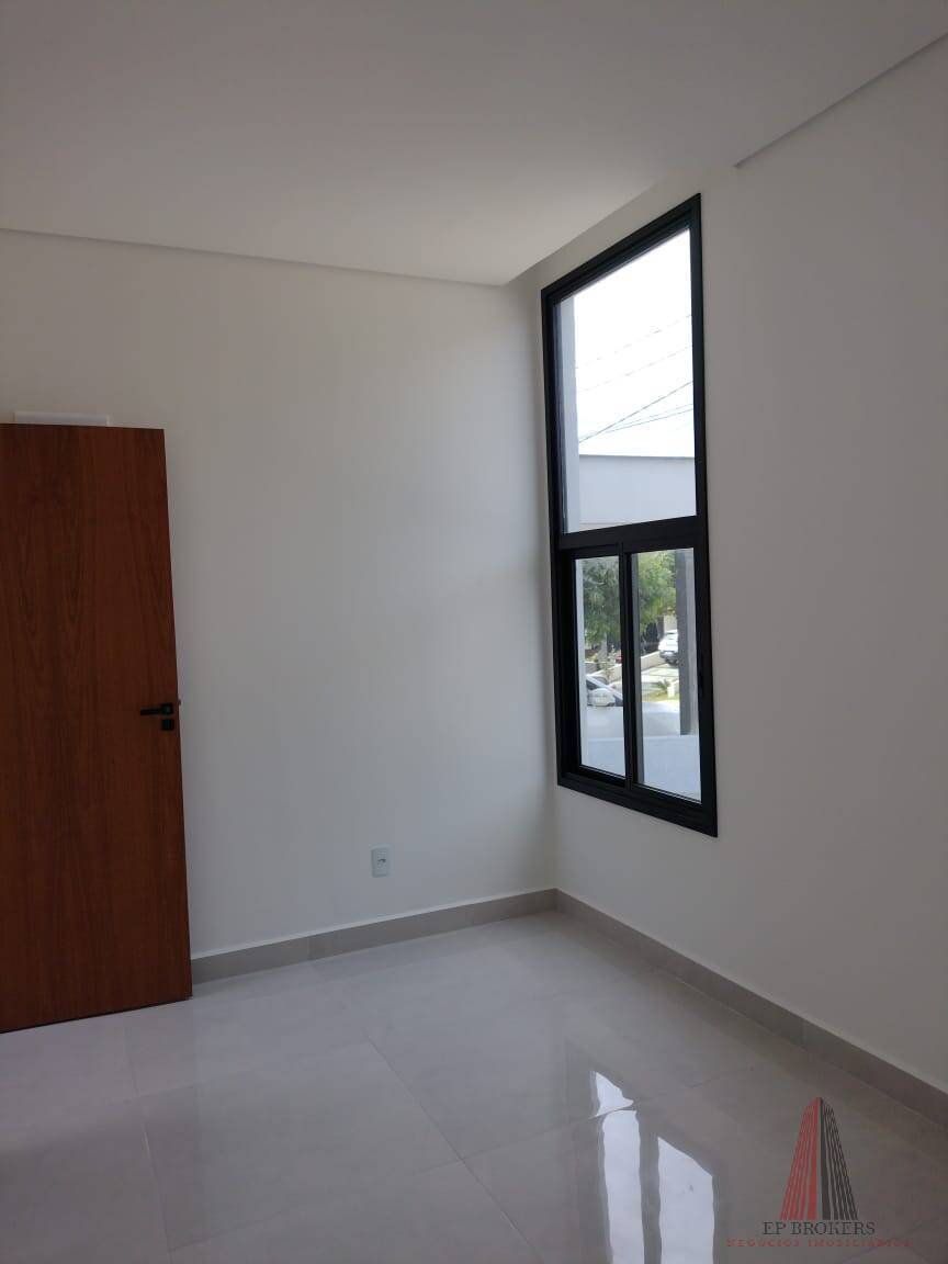 Casa à venda com 3 quartos, 98m² - Foto 11