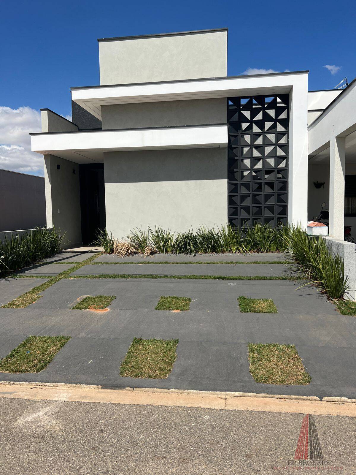 Casa de Condomínio à venda com 3 quartos, 110m² - Foto 1