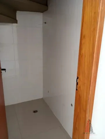 Casa à venda com 2 quartos, 62m² - Foto 9