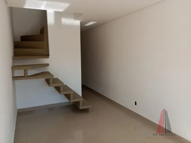 Casa à venda com 2 quartos, 62m² - Foto 14