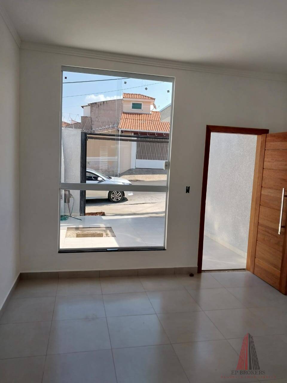 Casa à venda com 2 quartos, 68m² - Foto 2