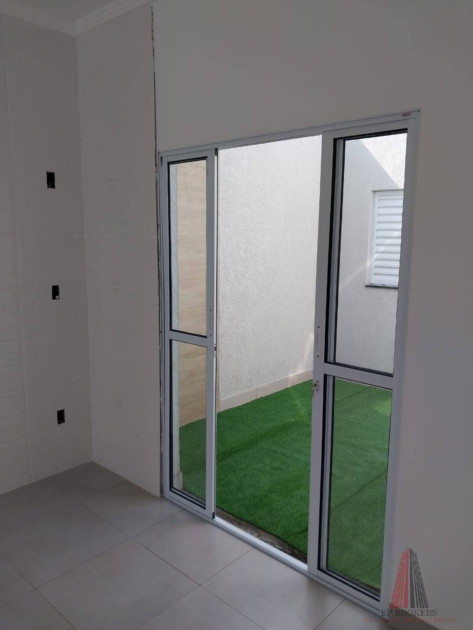 Casa à venda com 2 quartos, 68m² - Foto 10