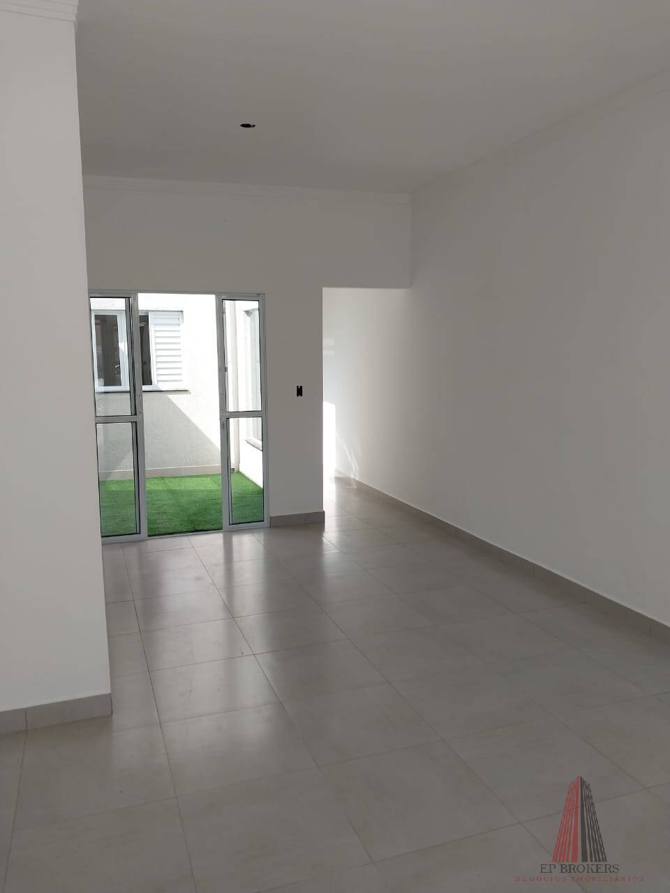 Casa à venda com 2 quartos, 68m² - Foto 3