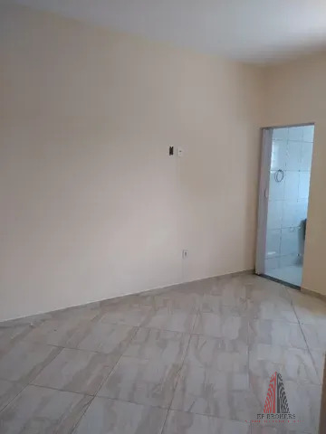 Casa à venda com 3 quartos, 120m² - Foto 3