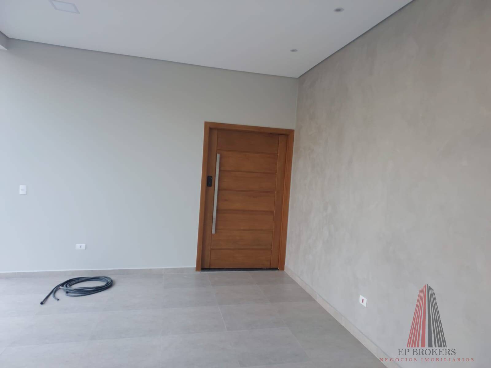 Casa à venda com 3 quartos, 161m² - Foto 2